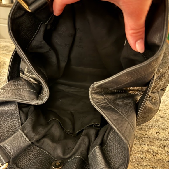 Gucci Saddle Calfskin Sienna Shoulder Bag - Picture 4 of 8